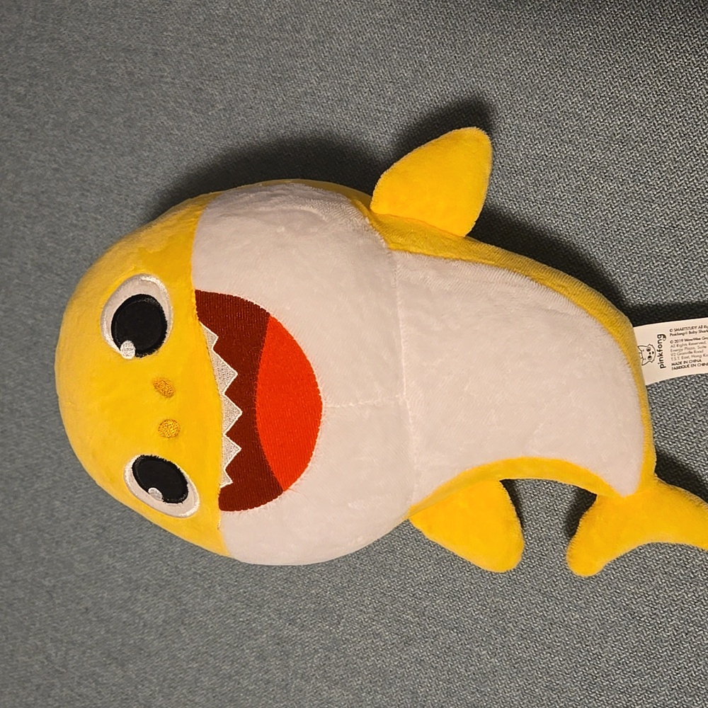 Baby shark music toy